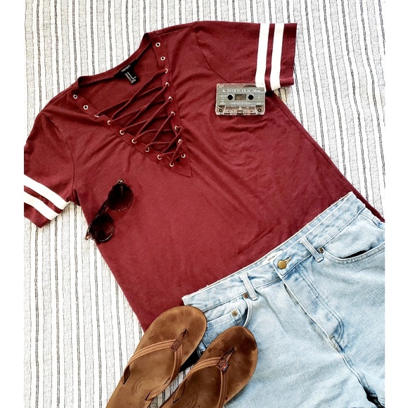 2/20 Forever 21 Denim Mom Shorts Size 29 B13 - Picture 1 of 3